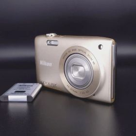 【美品】Nikon COOLPIX S3300 ゴールド デジカメ