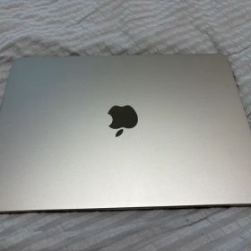 Apple MacBook Air M2 13インチ 8G 本体