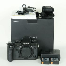 [美品 | シャッター数1,442回｜バッテリー2個付] FUJIFILM X-H1 | FUJIFILM Xマウント