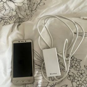 ソフトバンク シンプルスマホ4