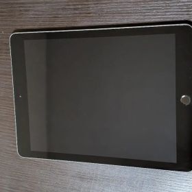 IPAD第6世代 スペースグレイ