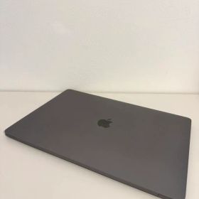 Apple MacBook Pro 15インチ 2016 Core i7