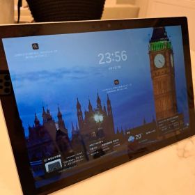 Microsoft Surface PRO5 タブレット本体