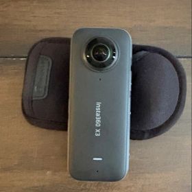 Insta360 X3 本体＋純正ケース付