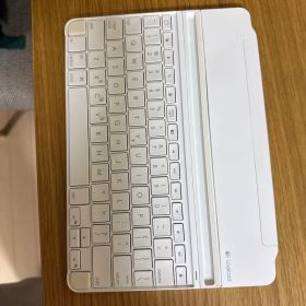 iPad10.9インチ(第10世代)用 Magic Keyboard Folio