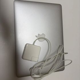 Apple MacBook Air (13-inch, 2017) シルバー
