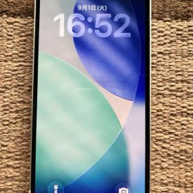 Apple iPhone 13 スターライト 256GB 美品