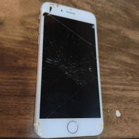 iPhone 8 本体 画面・背面割れあり