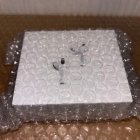 AirPods Pro 3 本体