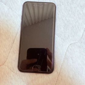 iPhone SE 第2世代 本体 ブラック SIMロックなしシムトレーなし
