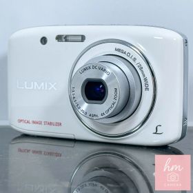 【美品】Panasonic LUMIX DMC-S2 ホワイト コンデジ 1410万画素 手ブレ補正付き 動作確認済み