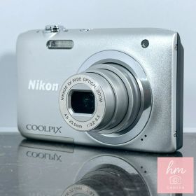 【美品】Nikon ニコン COOLPIX A100 シルバー 2010万画素 光学5倍ズーム 超薄型 軽量 コンパクトデジタルカメラ オールドコンデジ