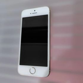 Apple iPhone 5s ゴールド 本体