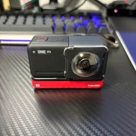 insta 360 one rs