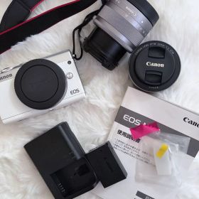 Canon EOS M100 ダブルレンズキット ミラーレス一眼 お値下げ⭕️