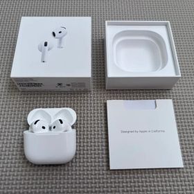 Apple AirPods 4 アクティブノイズキャンセリング搭載モデル