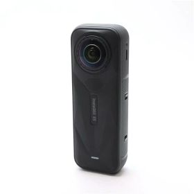 【中古品】《美品》Insta360 X5 CINSAAHA-X510[デジタルカメラ]