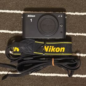 美品 Nikon 1 J1 ブラック ミラーレスカメラ