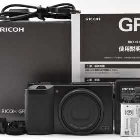 ★新品級★ リコー RICOH GR III 《ショット数443回・元箱付・付属品多数！》★完動品★ #A608049