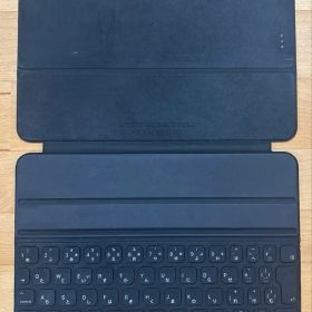 Apple Smart Keyboard Folio 11インチ