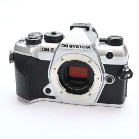 【中古品】《美品》OM SYSTEM OM-5 Mark II ボディ[デジタルカメラ]