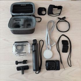 Insta360 GO Ultra 本体 + アクセサリーセット他
