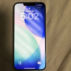 Apple iPhone 13 本体 ホワイト