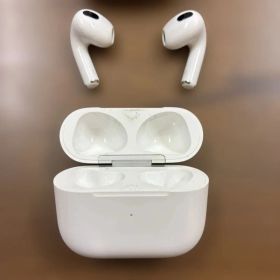 AirPods 第3世代 MPNY3J/A 付属品完備★黒iFaceケース付