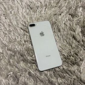 iPhone8 Plus 本体 シルバー 128G