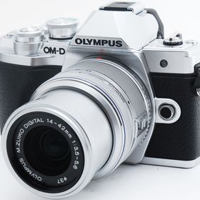 オリンパス ミラーレス OLYMPUS OM-D E-M10 Mark III レンズキット シルバー Wi-Fi搭載 中古 スマホに送れる 新品SDカード付き 届いてす