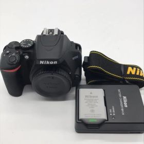美品 Nikon D3500 ボディ デジタル一眼レフ 動作良好 バッテリー充電