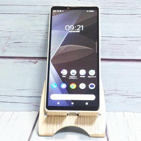 au Xperia 10 III SOG04 ホワイト SONY 本体 白ロム SIMロック解除済み SIMフリー 美品 A142312