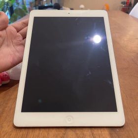 iPad Air 16GB 本体