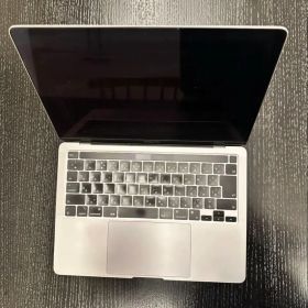 MacBook Pro 13インチ M1 8GB 256GB