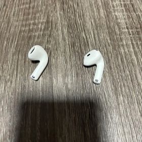 Apple AirPods4ノイズキャンセリング搭載モデル 両耳