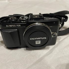 【美品・Wズームキット】OLYMPUS PEN Lite E-PL7 ブラック
