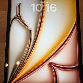 【美品】iPad Air 13インチ M4 128GB スターライト