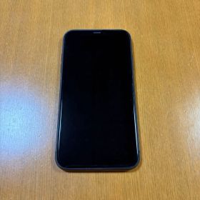 Apple iPhone 11ブラック 本体