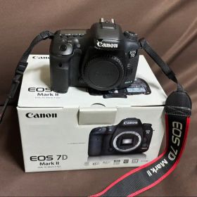 Canon EOS 7D Mark II 本体