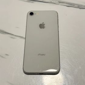 iPhone8 64GB シルバー 本体