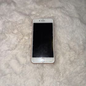 iPhone8 ゴールド