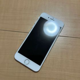 Apple iPhone 8 本体 ホワイト