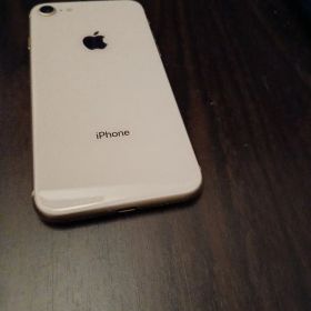 超美品 値下げ交渉歓迎 Apple iPhone 8 本体
