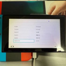 Nintendo Switch 本体 ネオンブルー/ネオンレッド