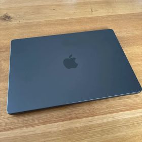 MacBook pro M4 14インチ 本体 日本語キーボード 箱付き