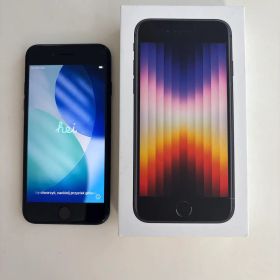 【美品】iPhoneSE3 ブラック （箱、SIMピン、充電ケーブル付）