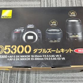 Nikon D5300 ダブルズームキット（RED）