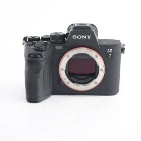 【中古】 (ソニー) SONY α7 IV (ILCE-7M4) ボディ【中古カメラ デジタル一眼】 ランク：B