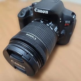 Canon EOS Kiss X7i 18-55mmレンズ付き