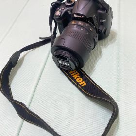 【値下げ交渉OK】Nikon D5000 ダブルズーム シャッター約9,172回